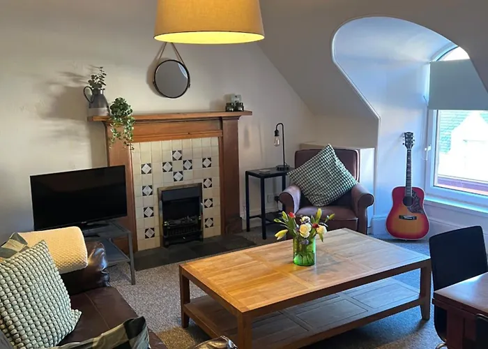 Portrona Apartment On The Harbour
